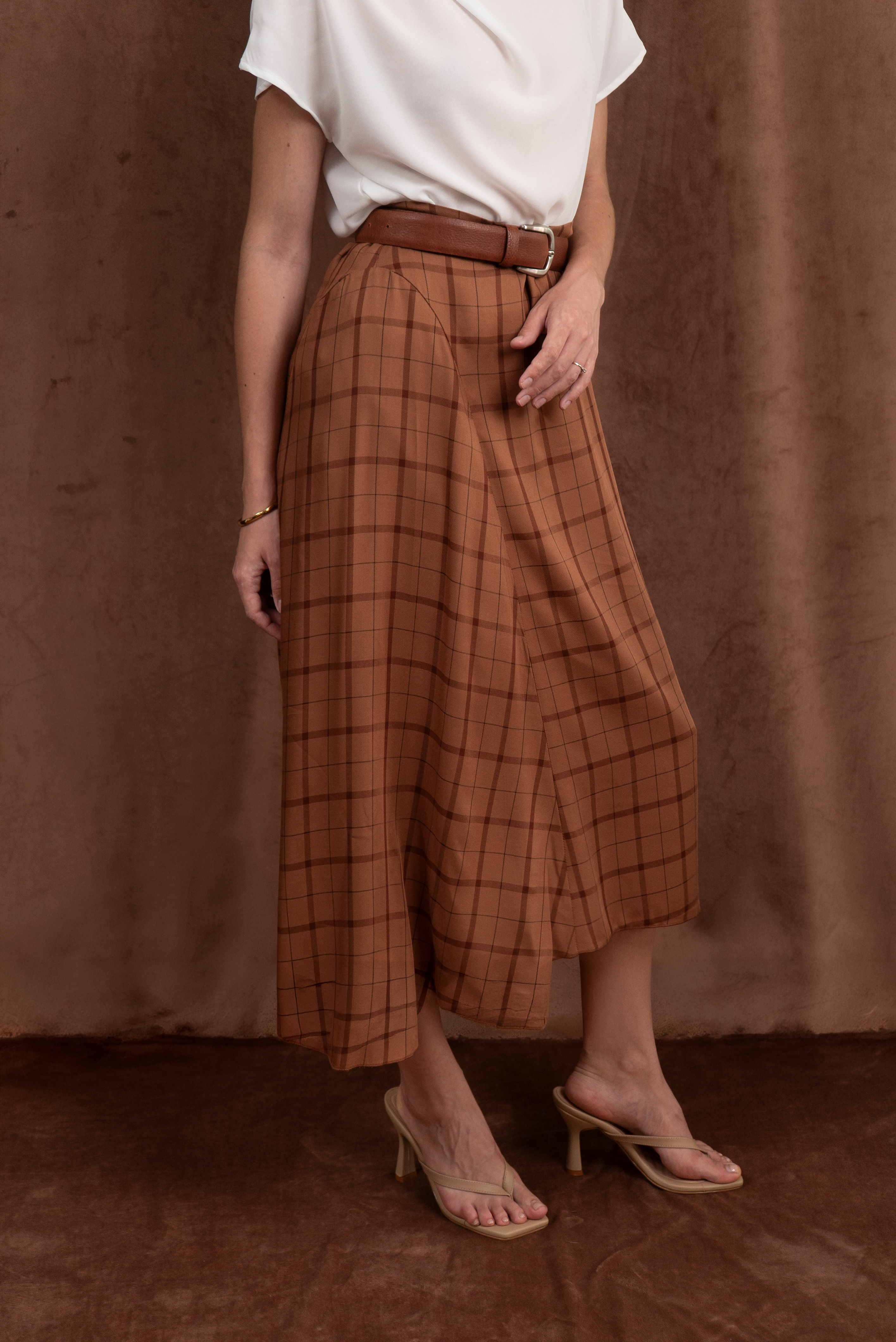 Falda Camelia